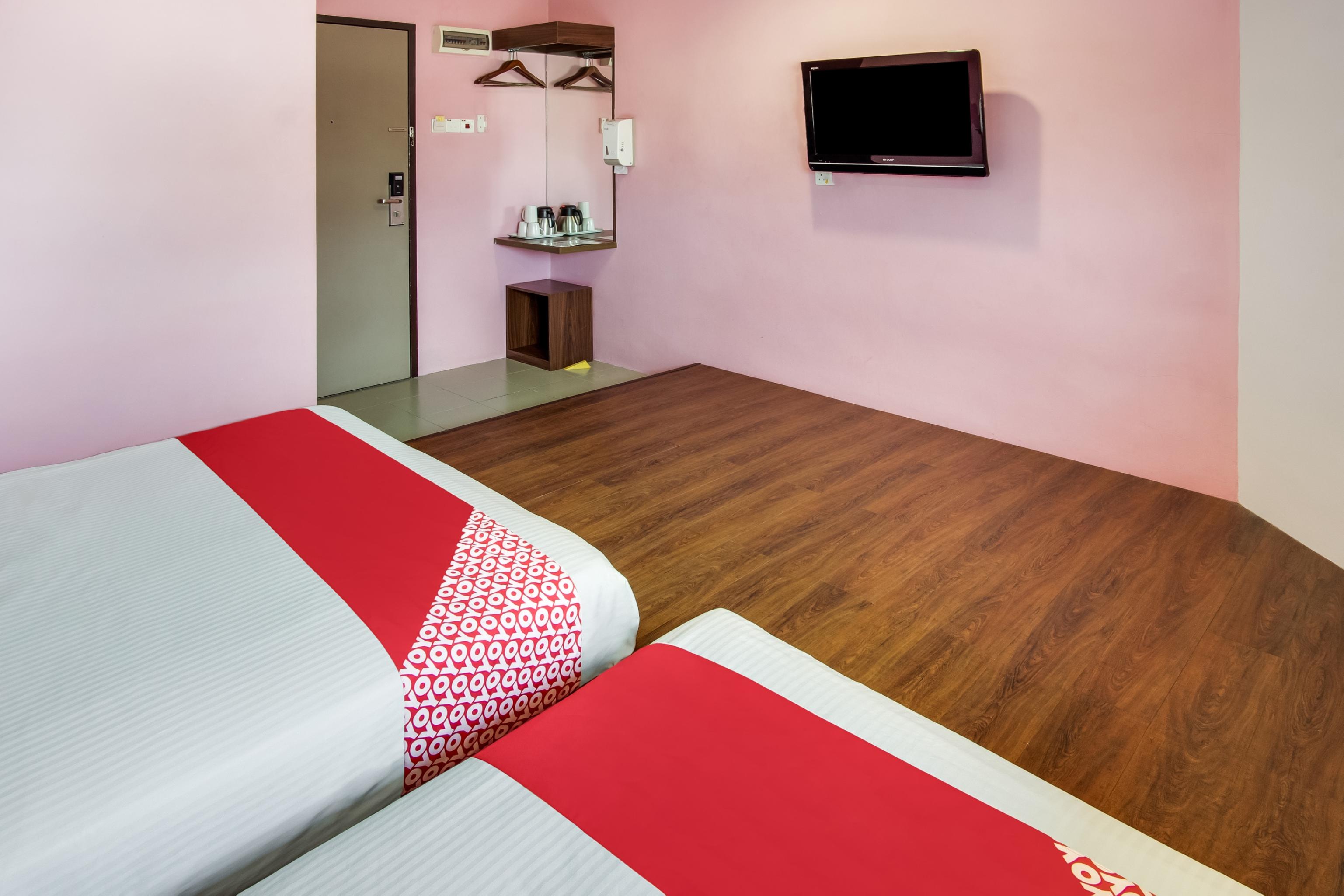Oyo 89480 Dream House Hotel Skudai Eksteriør billede