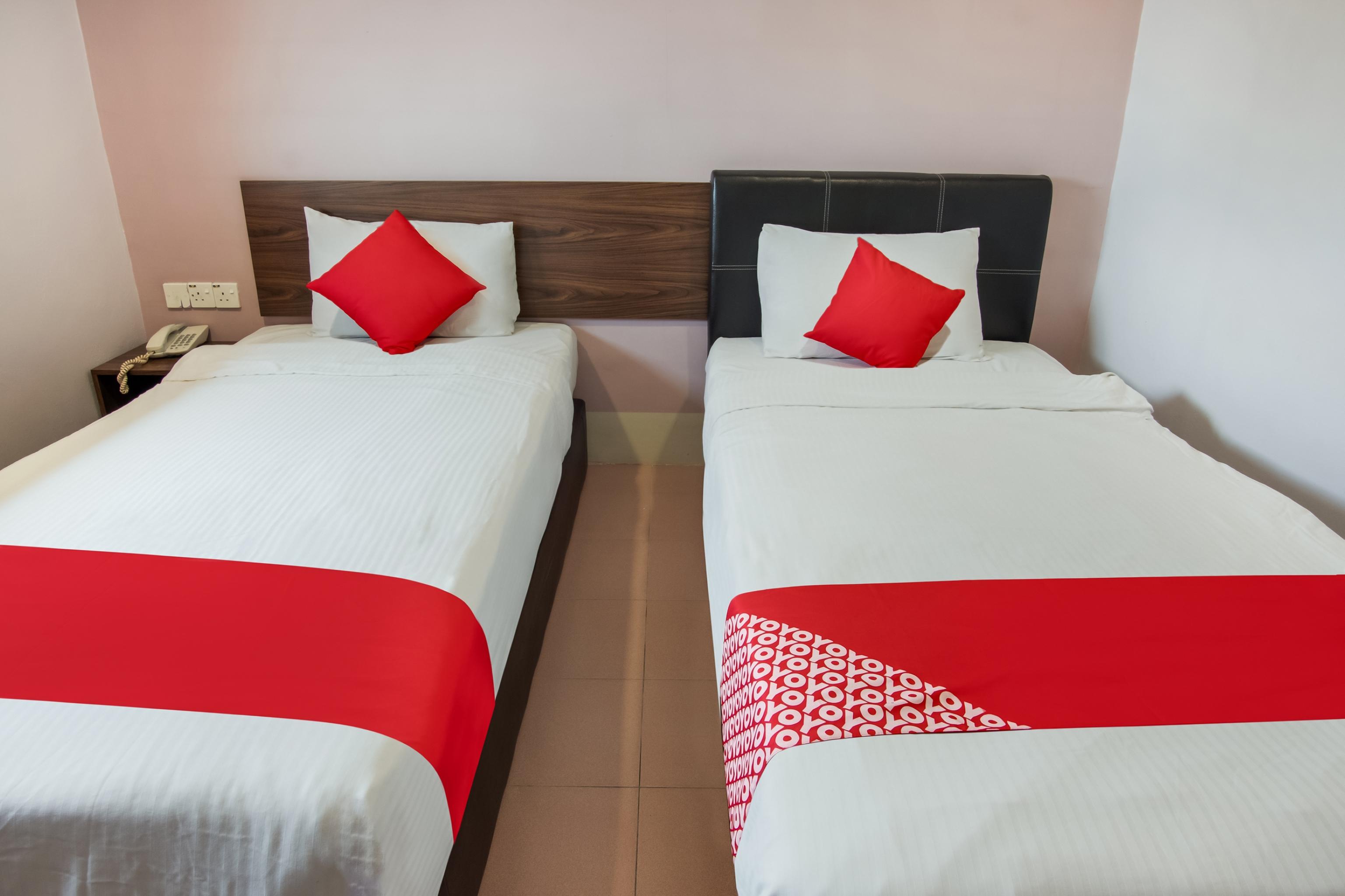 Oyo 89480 Dream House Hotel Skudai Eksteriør billede