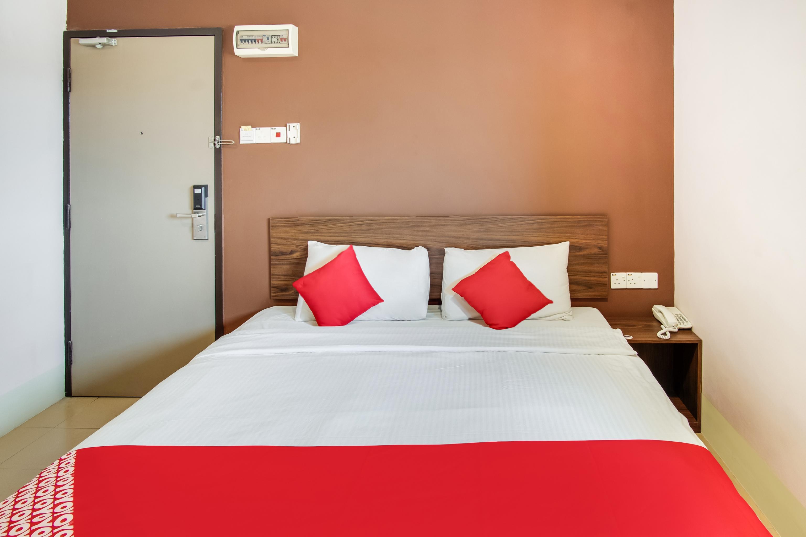 Oyo 89480 Dream House Hotel Skudai Eksteriør billede