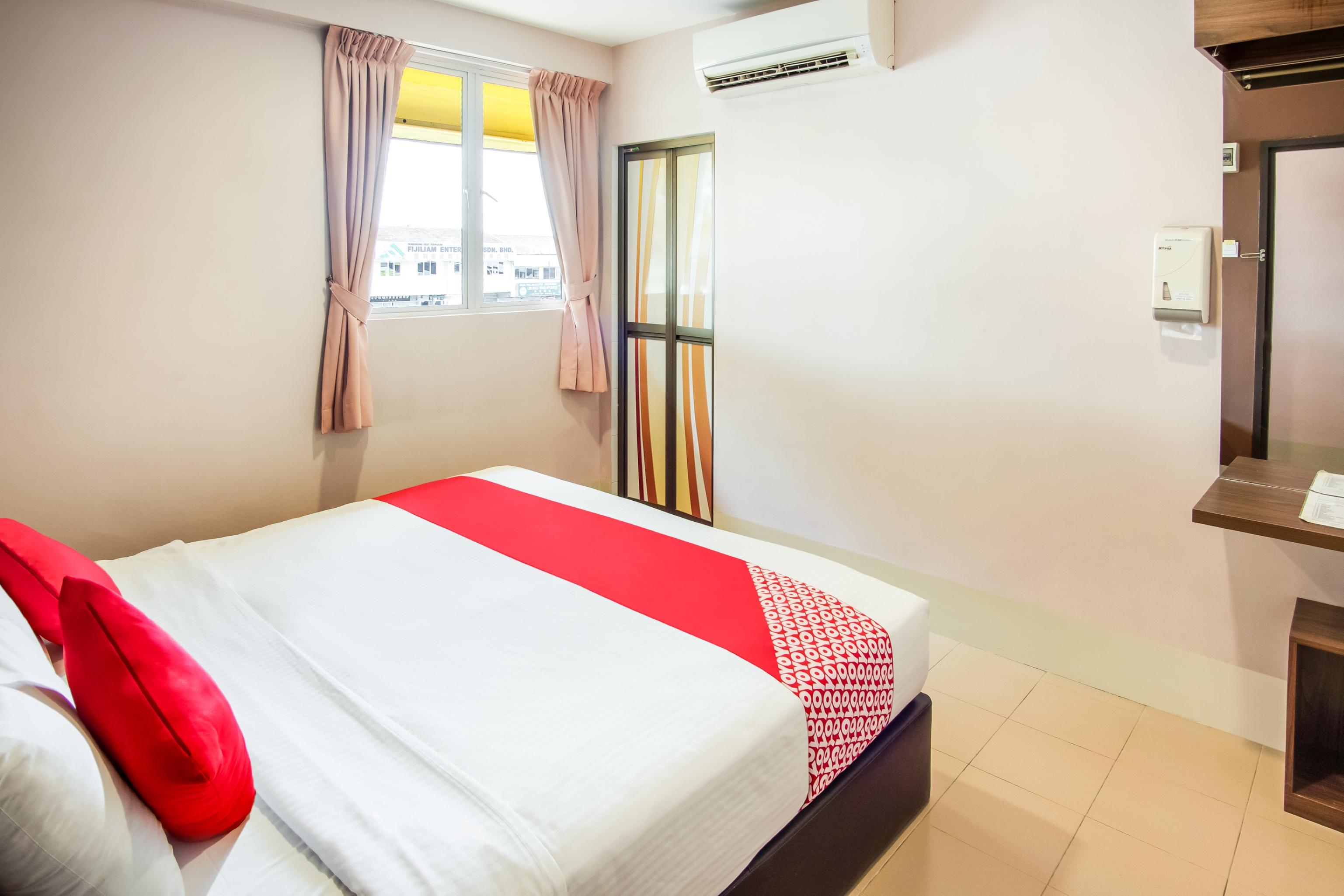Oyo 89480 Dream House Hotel Skudai Eksteriør billede