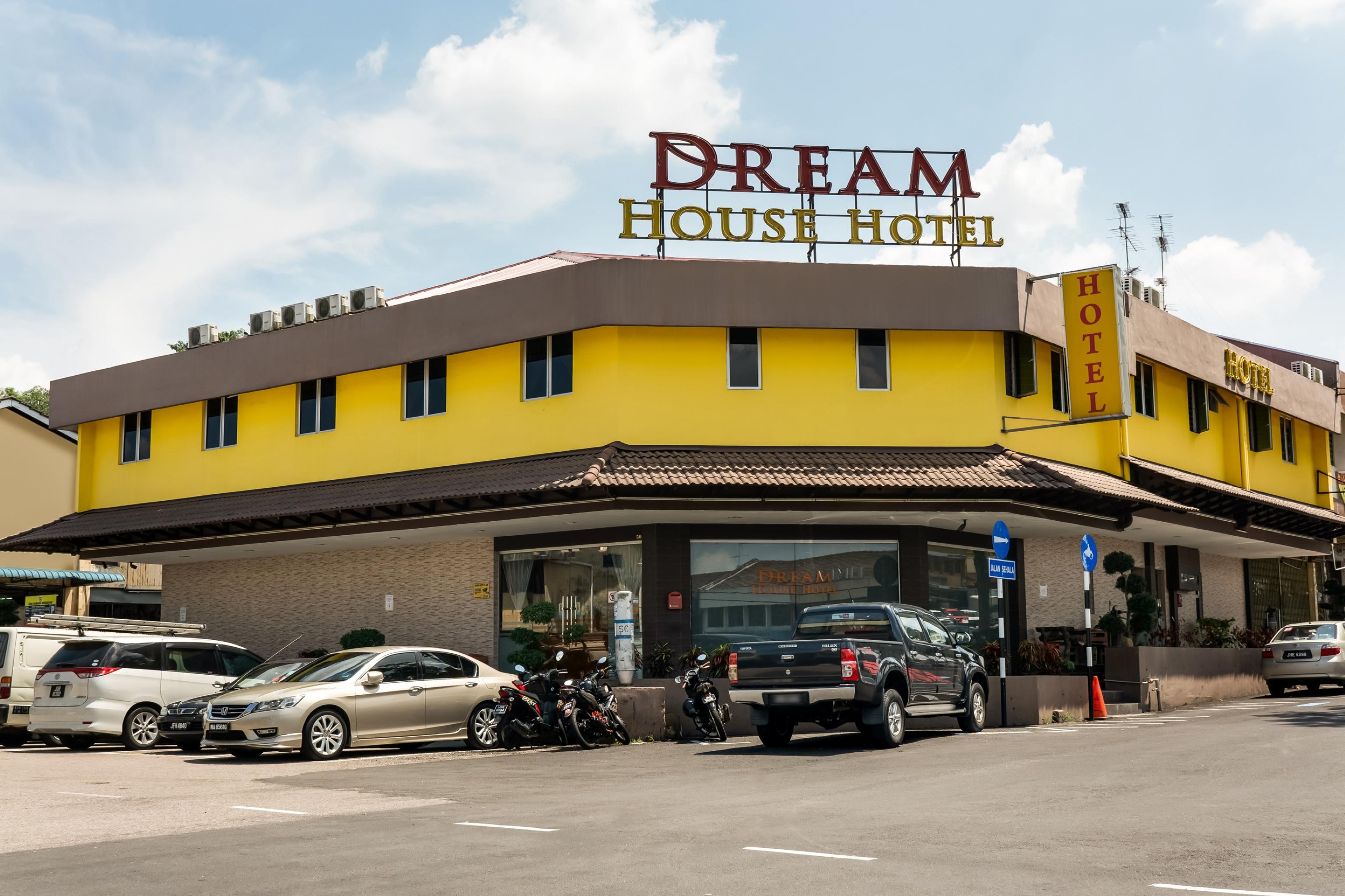 Oyo 89480 Dream House Hotel Skudai Eksteriør billede