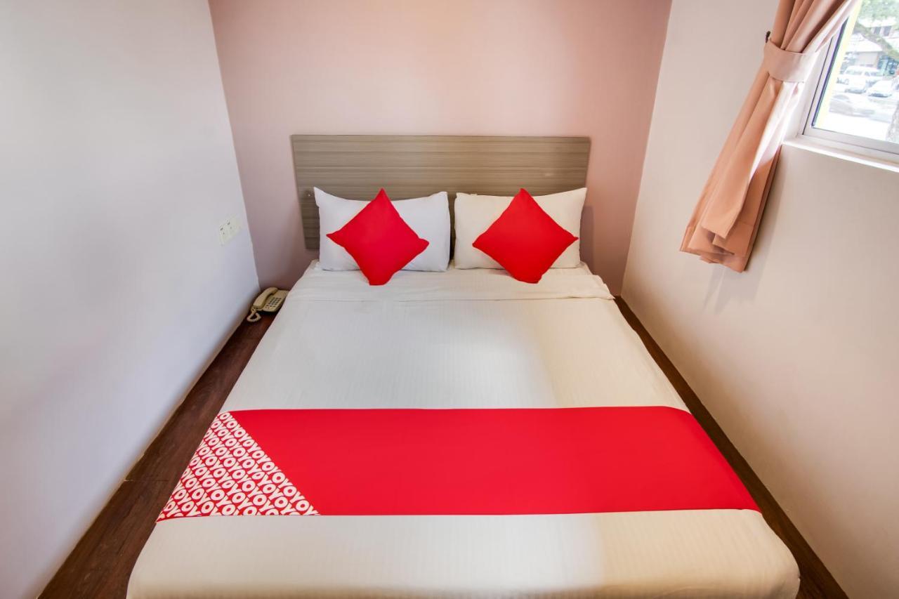 Oyo 89480 Dream House Hotel Skudai Værelse billede